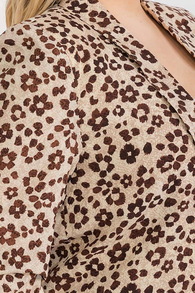 3/4 SLEEVE OPEN FRONT FLORAL BLAZER: Beige / 2X