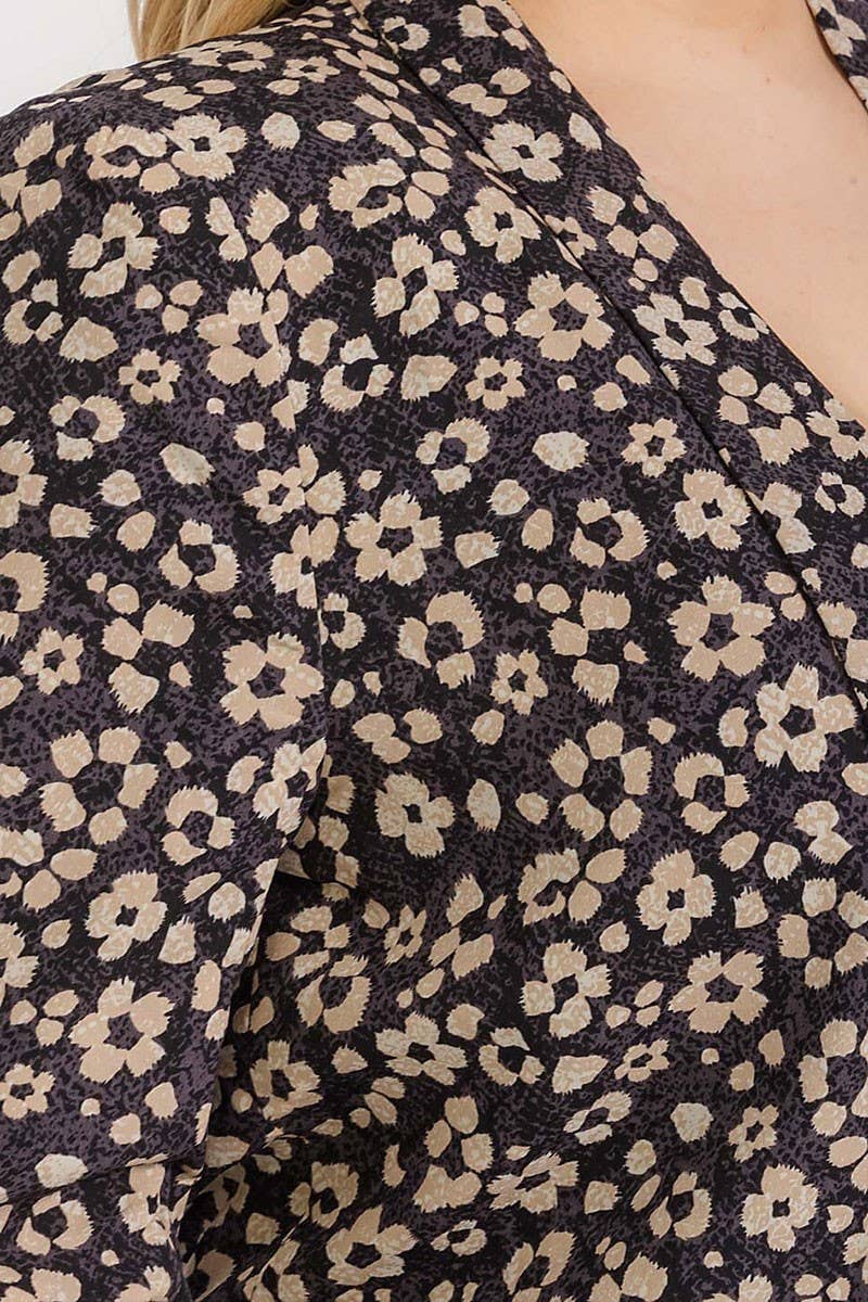 3/4 SLEEVE OPEN FRONT FLORAL BLAZER: Beige / 3X