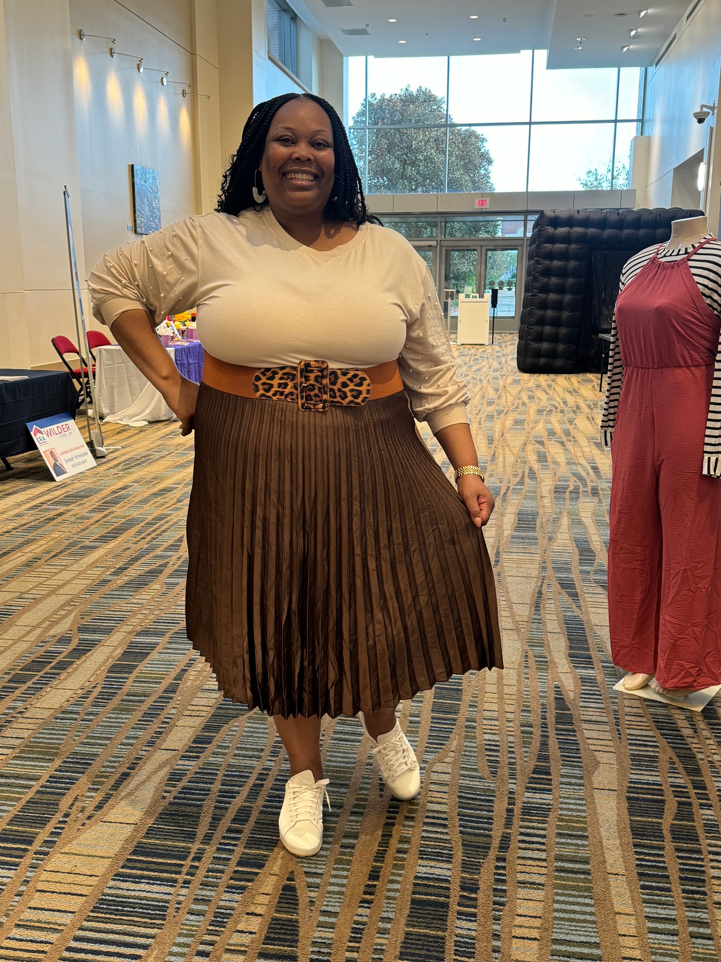 BROWN PLEATED SKIRT