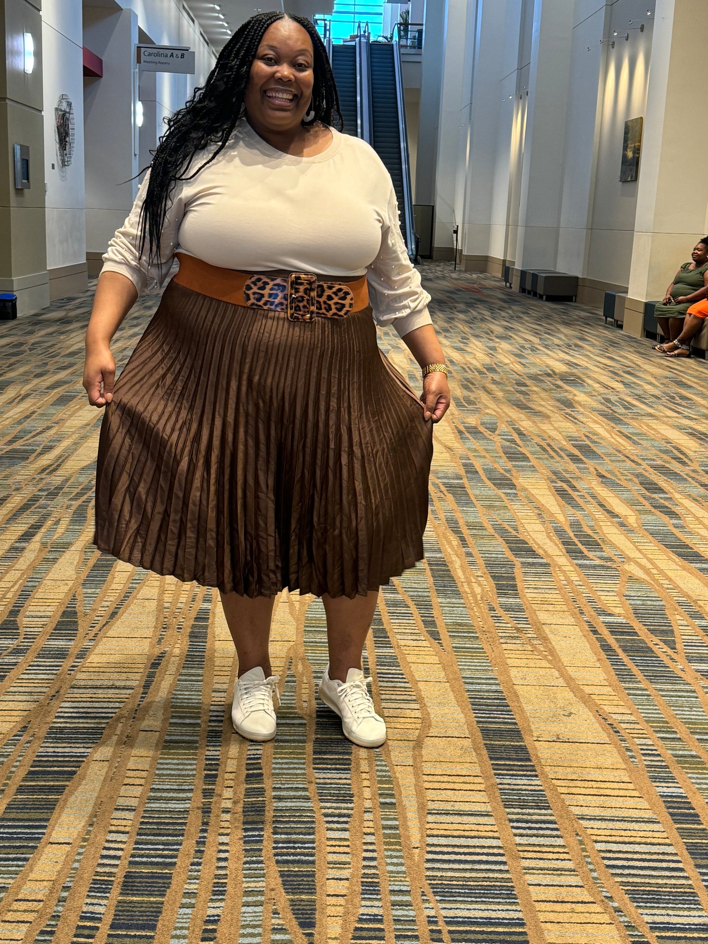 BROWN PLEATED SKIRT